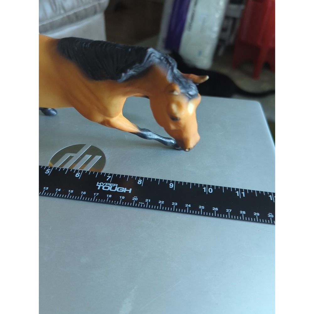 Breyer Classic Scale Buckskin Cutting Horse - Picture 6 of 8